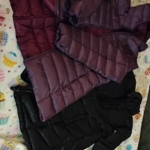 Women's Packable Quilted Jackets - Plum and Black Set Eddie Bour AndrewMarc